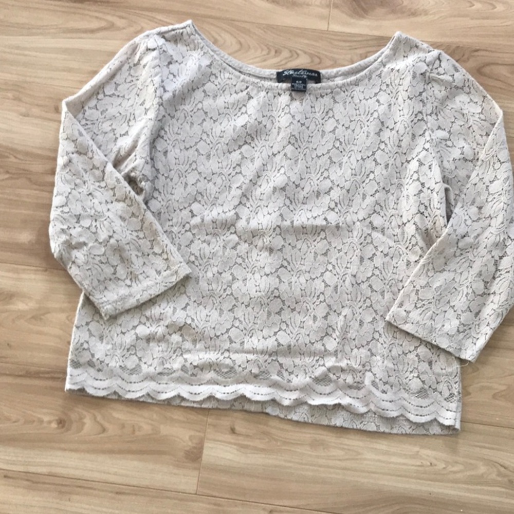 Streetwear Society stretch lace crop top